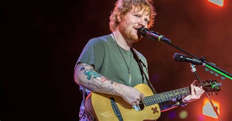  Edinburgh Fringe Festival: Ed Sheeran's Surprise Acoustic Set Brings Laughter and Tears to Scotland!